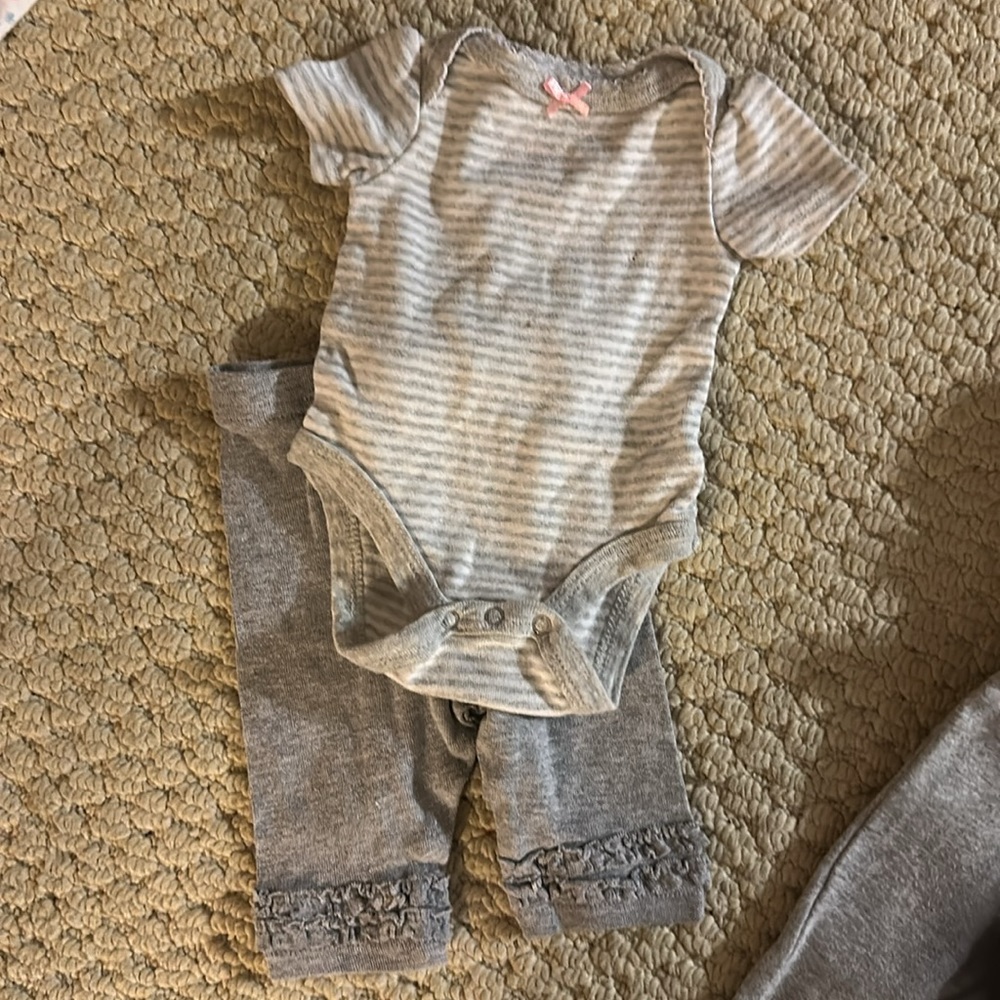 Newborn bundle - Picture 3 of 11